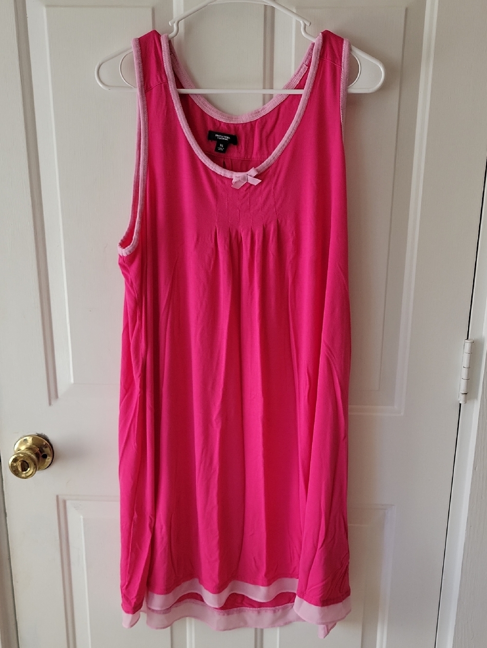 Simply Vera Vera Wang Bright Pink Sleeveless Nightdress with Contrast Trim